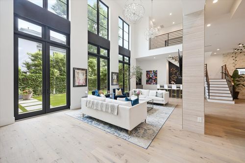 1306 Willard St, Houston, TX, 77006-1112 | Card Image