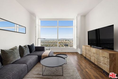 36f-900 W Olympic Blvd, Los Angeles, CA, 90015 | Card Image