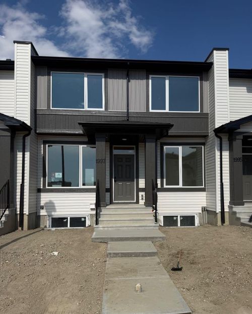 1997 Mccaskill Drive, Crossfield, AB, T0M0C1 | Card Image