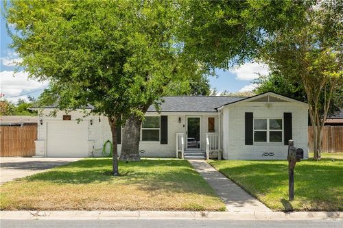 1900 N 13th 1/2 St, McAllen, TX, 78501-4175 | Card Image