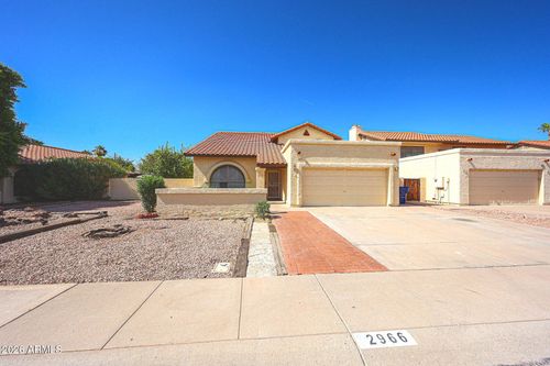 2966 W Comstock Dr, Chandler, AZ, 85224-5702 | Card Image