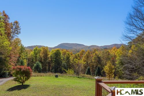 907 Yellow Mountain Road, Cashiers, NC, 28723 | Card Image