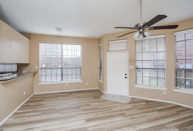 APT-173 - 8888 Benning Dr, Townhouse with 3 bedrooms, 3 bathrooms and 2 parking in Houston TX | Image 9