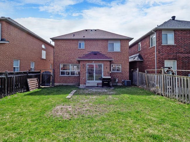 1311 Weller Cross, House other with 3 bedrooms, 2 bathrooms and 1 parking in Milton ON | Image 47