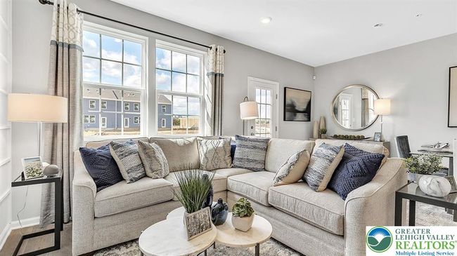 1203 Susan Cir, Townhouse with 3 bedrooms, 3 bathrooms and null parking in Breinigsville PA | Image 5