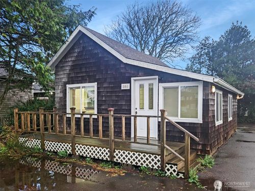 808 Pacific Ave N, Long Beach, WA, 98631-3961 | Card Image