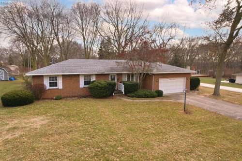 3617 N Karwood Dr, Port Clinton, OH, 43452-9723 | Card Image