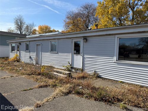 3410 Fenton Road, Flint, MI, 48507 | Card Image