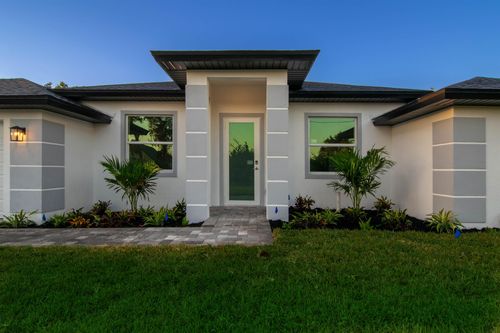 10654 Washington Rd, Port Charlotte, FL, 33981-5146 | Card Image