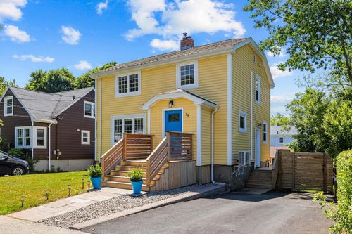 58 Newcastle Street, Dartmouth, NS, B2Y3M5 | Card Image