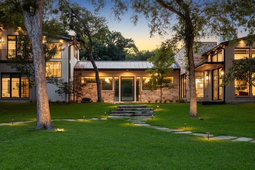 13919 Hughes Ln, Dallas, TX, 75240-3549 | Card Image