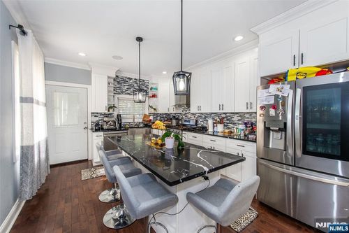 405 Cortlandt St, Belleville, NJ, 07109-3203 | Card Image