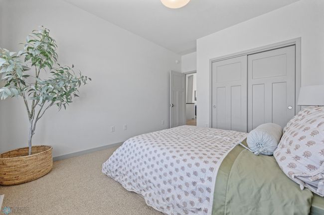 Second Bedroom on Main | Image 27