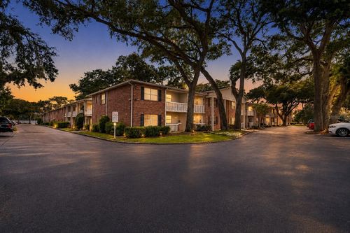 104-2500 Lee Rd, WINTER PARK, FL, 32789-1703 | Card Image