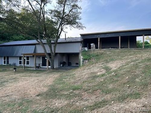 200 Rebecca Ln, Chester, IL, 62233-1552 | Card Image