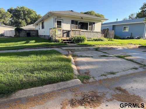 307 3rd St, Milford, NE, 68405-9590 | Card Image