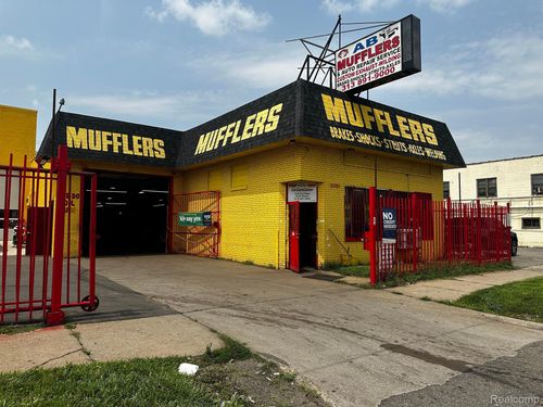 19989 Van Dyke St, Detroit, MI, 48234-3211 | Card Image
