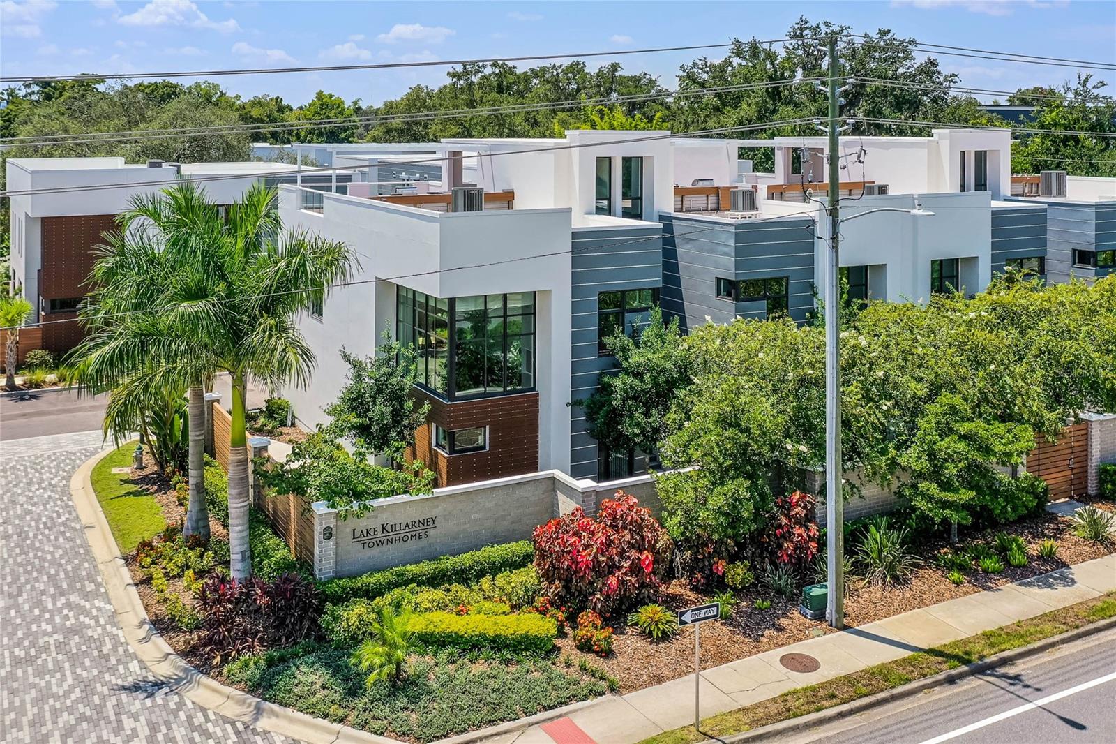 Mondrian Cir, Winter Park, FL 32789