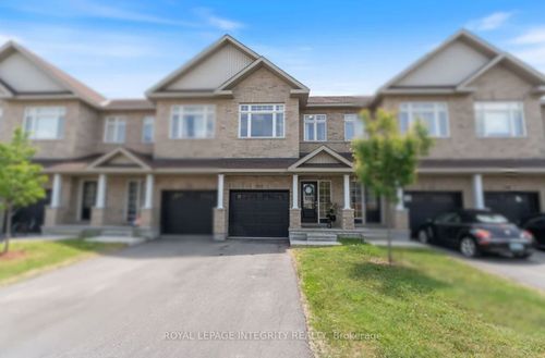 200 Hooper St, Carleton Place, ON, K7C0W2 | Card Image