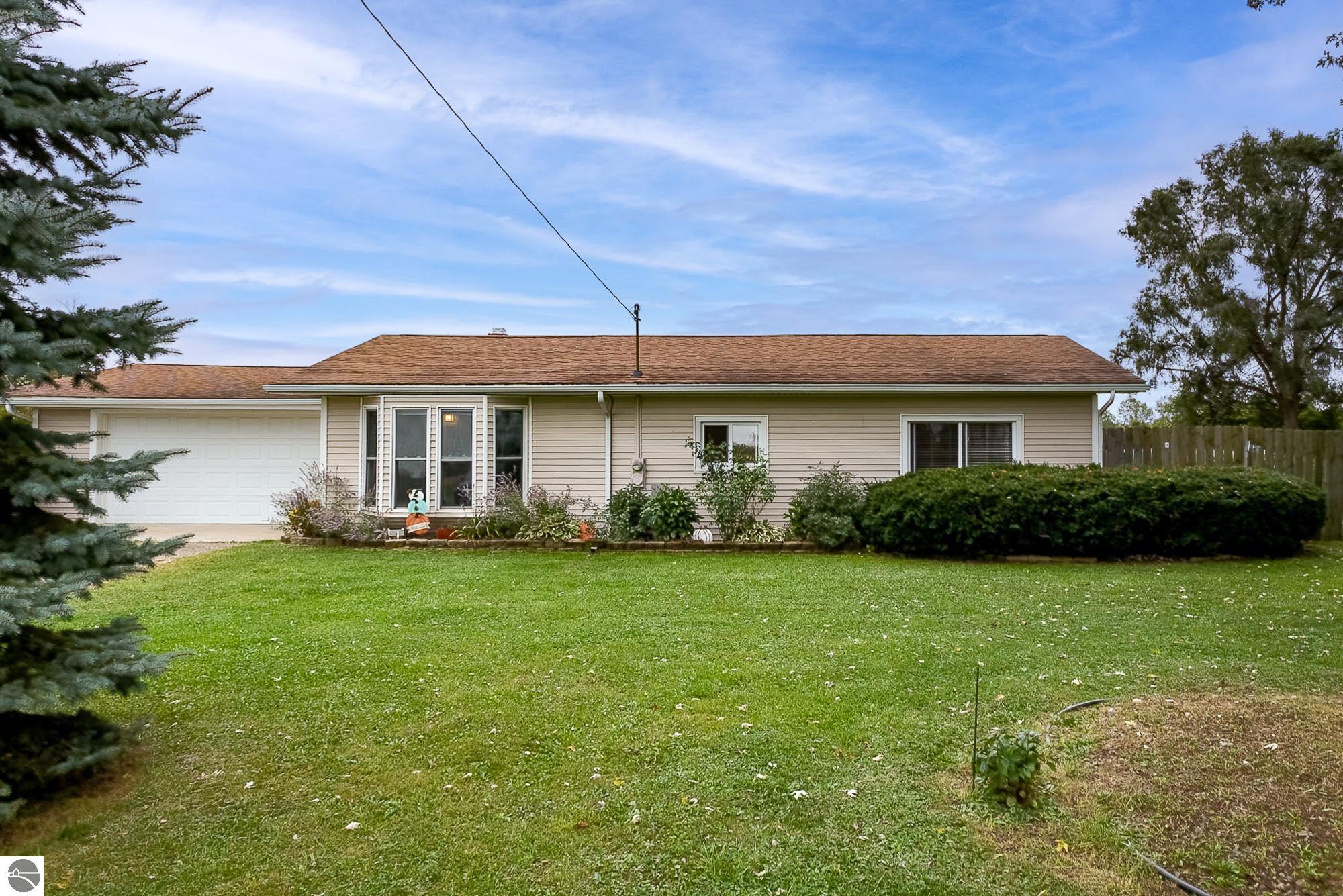Delaney Rd, Owosso, MI 48867