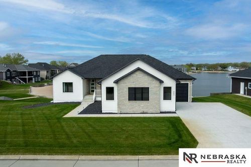 962 S Red Cedar Ln, Columbus, NE, 68601-7629 | Card Image
