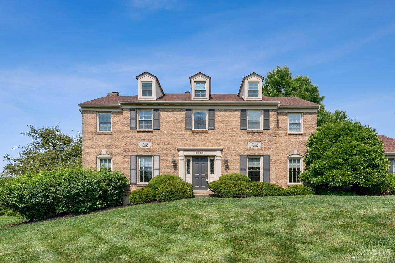 Sherbrooke Dr, Cincinnati, OH 45241
