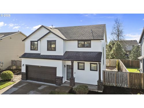 924 Julie Ln, Molalla, OR, 97038 | Card Image