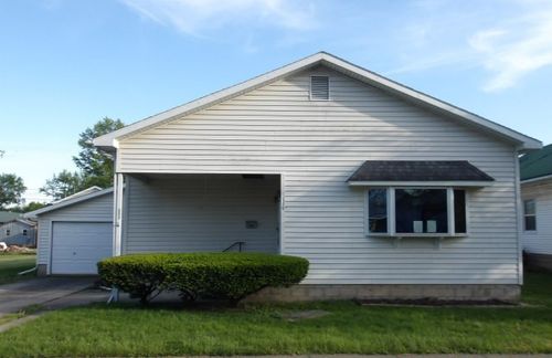 114 E 7th St, Flora, IL, 62839-1801 | Card Image