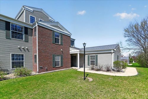 5431 Patriot Drive, Madison, WI, 53718 | Card Image