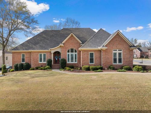 105 Cottonwood Dr, Florence, AL, 35634-2069 | Card Image