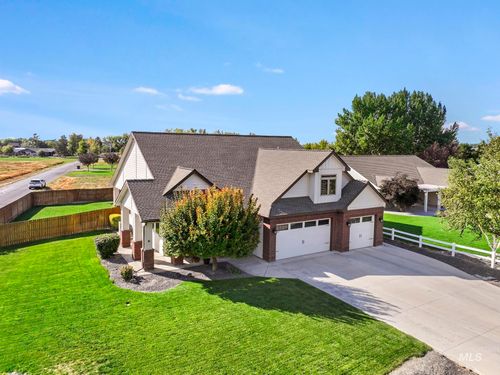 205 Edwards Dr, Twin Falls, ID, 83301-0105 | Card Image