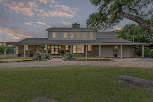 9501 Confederate Park Rd, Lakeside, TX, 76135-4921 | Card Image