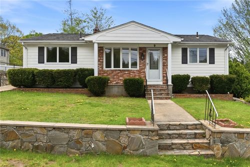 9 Brook St, West Warwick, RI, 02893-4125 | Card Image