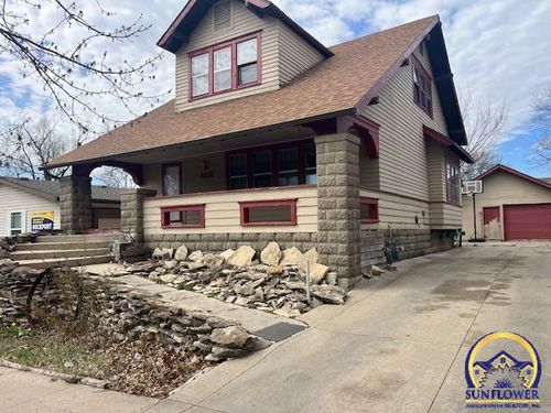 1237 Exchange St, Emporia, KS, 66801-5225 | Card Image