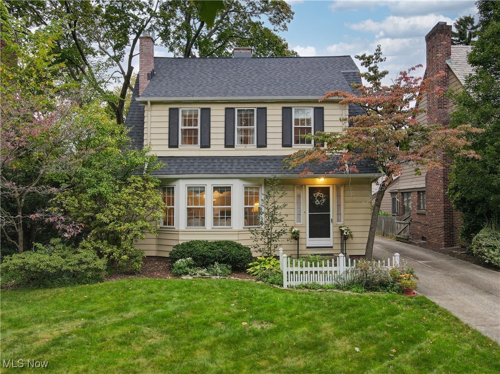 Dorchester Rd, Shaker Heights, OH 44120