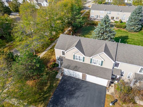 797-797 Silk Oak Ln, Crystal Lake, IL, 60014-4593 | Card Image