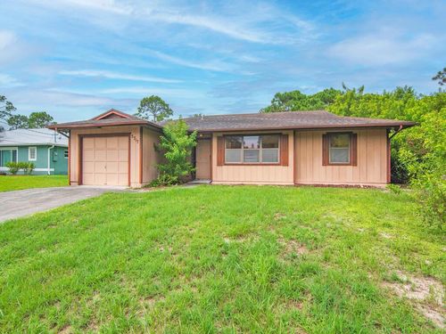 5717 Birch Dr, Fort Pierce, FL, 34982-7541 | Card Image