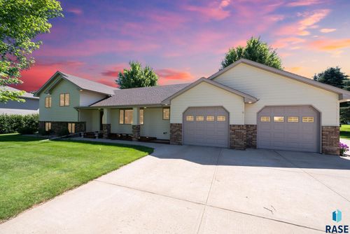 26680 Day Spring Cir, Hartford, SD, 57033-6918 | Card Image