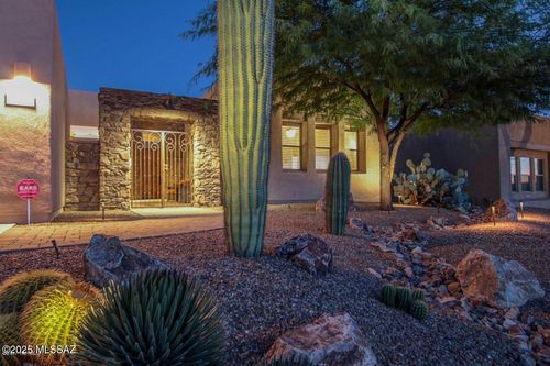 12332 N Sunrise Shadow Dr, Marana, AZ, 85658-4821 | Card Image