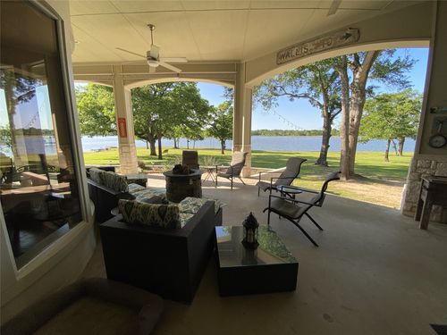405 Lcr 737, Thornton, TX, 76687-2226 | Card Image