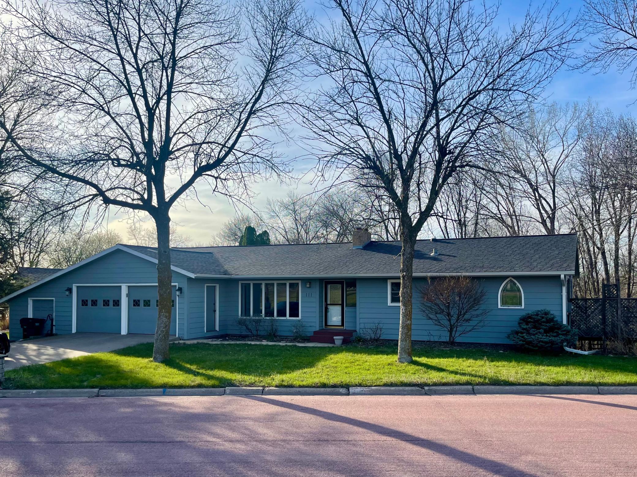 Crestview Dr, Redwood Falls, MN 56283