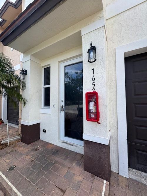 7653 Nw 88th Ter, Tamarac, FL, 33321-2411 | Card Image
