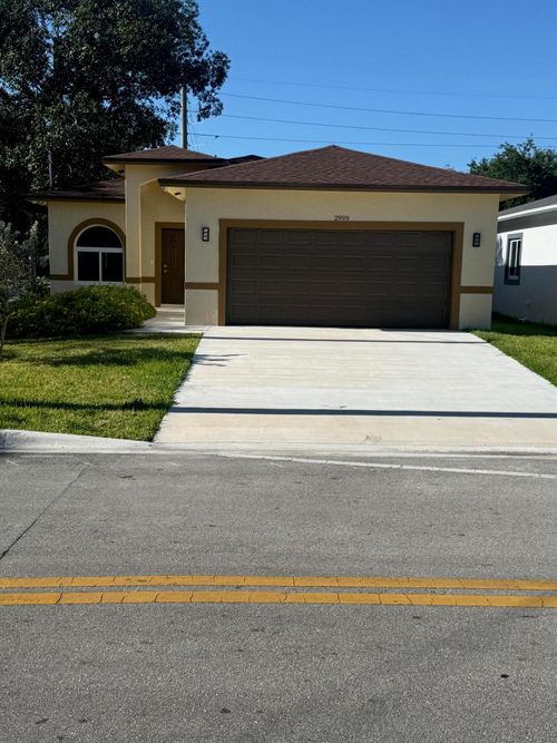 2999 Nw 9th St, Fort Lauderdale, FL, 33311-6619 | Card Image