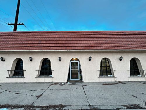 24 N Main St, ABERDEEN, SD, 57401-3427 | Card Image