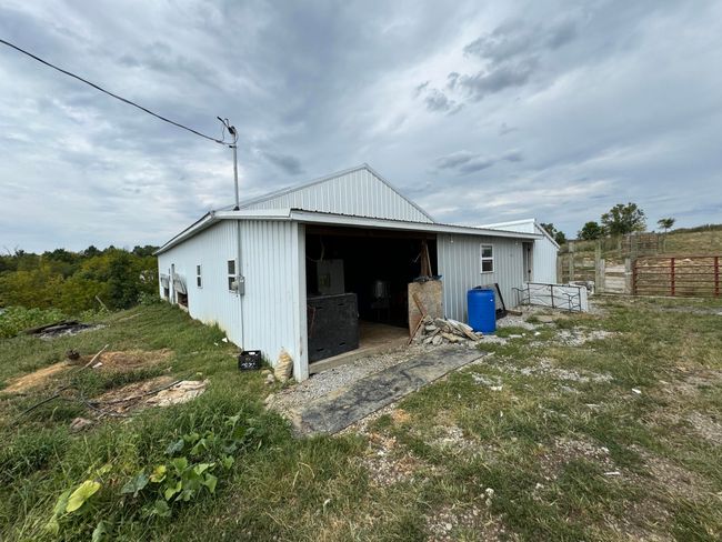 2076 Bald Hill Rd, Home with 5 bedrooms, 1 bathrooms and null parking in Hillsboro KY | Image 20