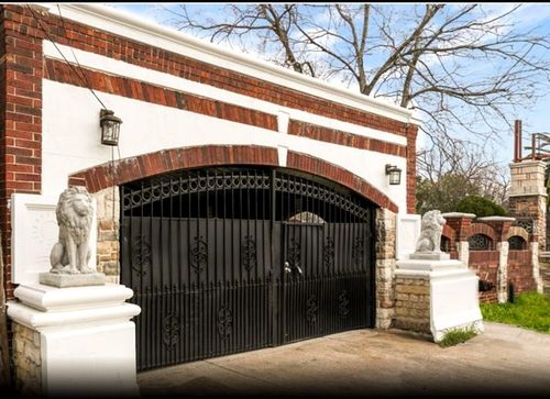 1207 Firnat St, Houston, TX, 77022-2319 | Card Image