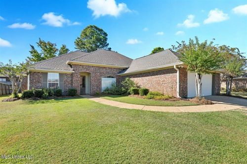 353 Kings Ridge Cir, Brandon, MS, 39047-6031 | Card Image