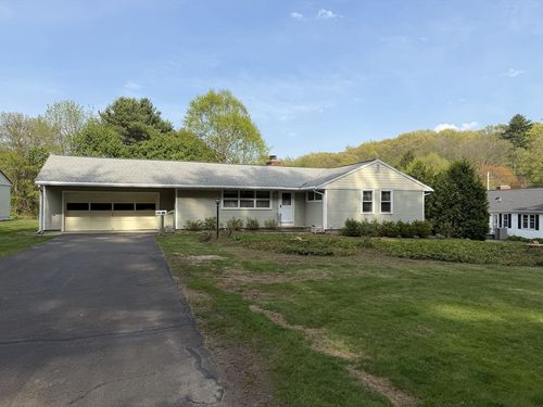 34 Bassett Rd, Holyoke, MA, 01040-1827 | Card Image