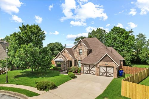 4130 Willowbend Dr, Rogers, AR, 72758-4532 | Card Image