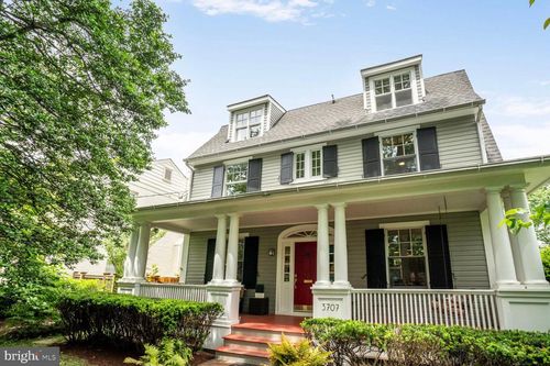 3707 Thornapple St, CHEVY CHASE, MD, 20815-4111 | Card Image